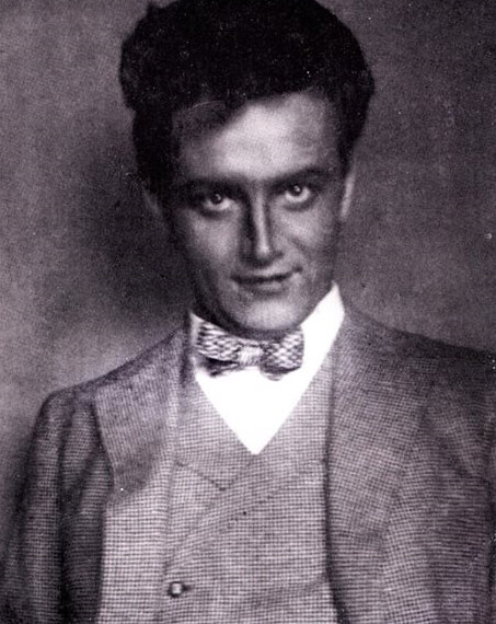 paulsieshansotto Hans Otto Theater